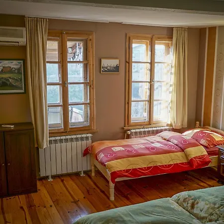 Rooster House Guest house *