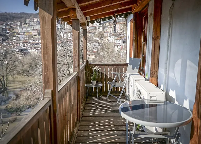 Rooster House מלון